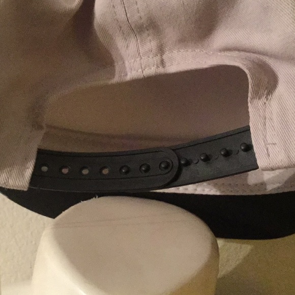 ❤️🌴NWT Fabulous Mickey Mouse Colorful Unisex Baseball Cap Adjustable ❤️🌴 - Picture 7 of 8